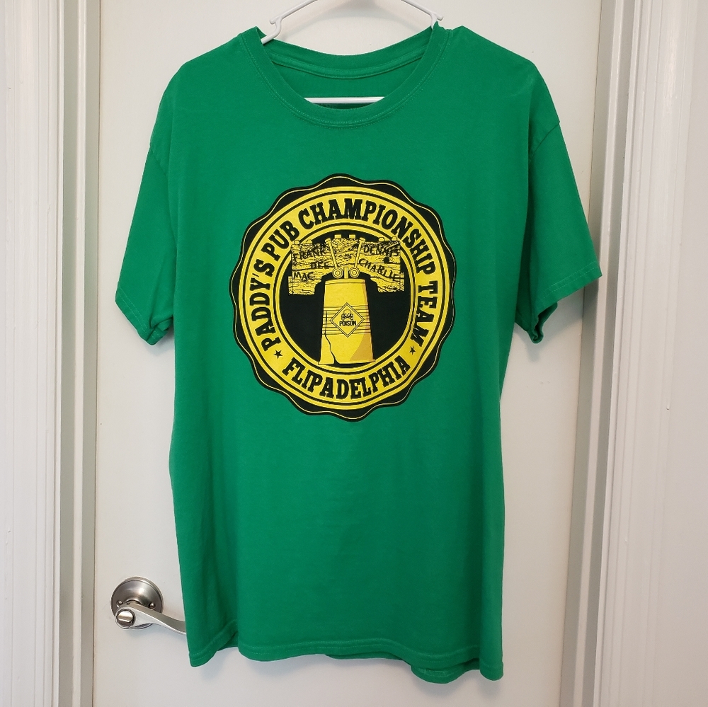 It's Always Sunny in Philadelphia T-Shirt (LootCrate Exclusive)